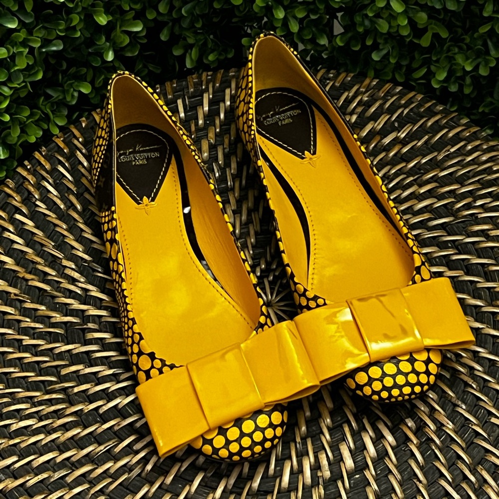 Louis Vuitton Yayoi Kusama yellow dots flat size 39